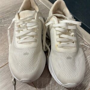 ALO Women running shoe